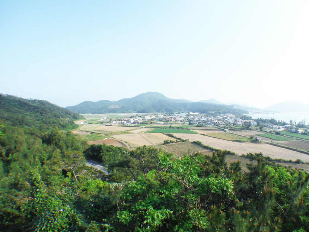 伊平屋島の田園風景