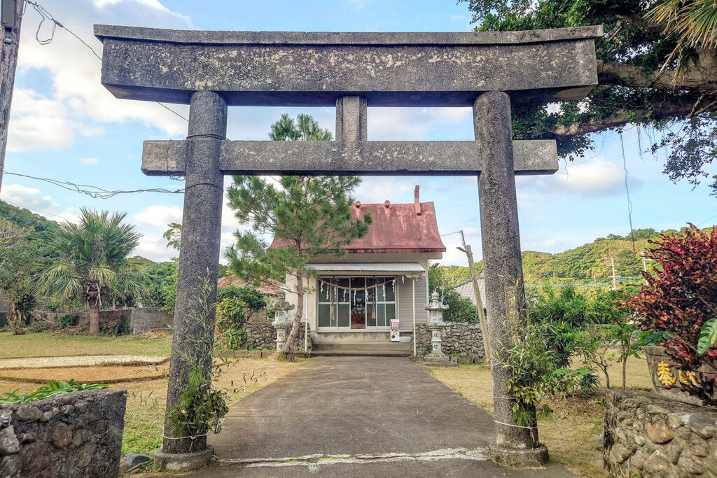 社屋(秋津神社)